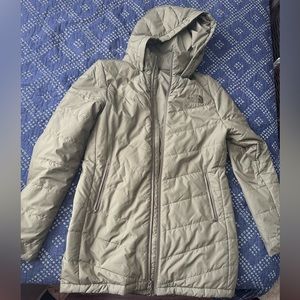 North Face light/medium weight jacket. Dark green color. Mid length.